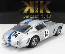 Modellino di auto da corsa vintage in scala 1:18 in metallo pressofuso con striscia blu e numero 14, disponibile su Vroomi.