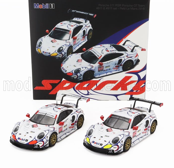 Due modellini in scala di Porsche 911 RSR GT Team bianchi con il logo Mobil 1, in vendita con scatola con marchio, disponibili su Vroomi.