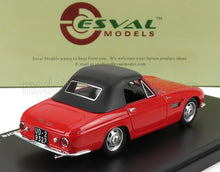 Modellino di auto Iso GT2 del 1960 rosso con capote nera, esposto su base nera, disponibile tramite Vroomi.