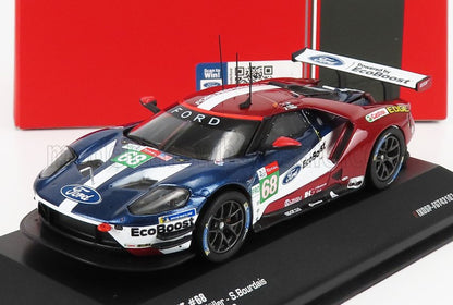 Modello di auto da corsa Ford EcoBoost GT 68 nei colori rosso, bianco e blu in esposizione con disponibilità Vroomi
