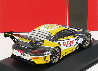 Modello dell'auto da corsa Porsche 911 GT3 R in giallo, bianco e nero con adesivi ROWE Motor Oil, venduto da Vroomi.