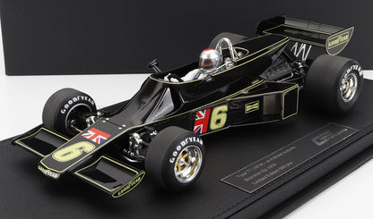 Modello di auto da corsa Formula 1 Black Type 77 del 1976 con pneumatici Goodyear e figurina del pilota, disponibile su Vroomi.