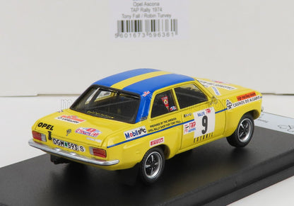 Modellino diecast giallo e blu Opel Ascona TAP Rally 1974 in esposizione, disponibile tramite Vroomi.