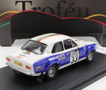 Modello classico di auto da rally Ford Escort RS1600 33 in bianco e blu con adesivi da corsa, in vendita su Vroomi.