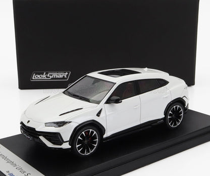 Modellino Lamborghini Urus S bianco su espositore con dettagli neri, in vendita su Vroomi.
