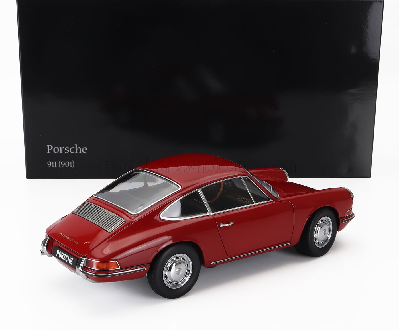 Modellino classico Porsche 911 (901) rossa con dettagli cromati, disponibile su Vroomi.