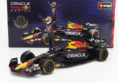 Modellino di auto di Formula 1 Oracle Red Bull con figurina del pilota sopra, presentato con confezione con marchio, disponibile su Vroomi.