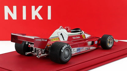 FERRARI - F1 312T2 SCUDERIA FERRARI SEFAC TEAM N 1 FUJI JAPAN GP (con figurina del pilota) VERSIONE DA GARA USURATA 1976 NIKI LAUDA - ROSSO BIANCO - Vroomi
