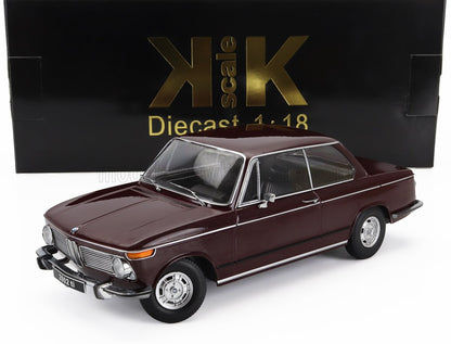 Modellino di auto BMW 2002 ti in metallo pressofuso rosso scuro in scala 1:18 con scatola KK Scale, disponibile su Vroomi.