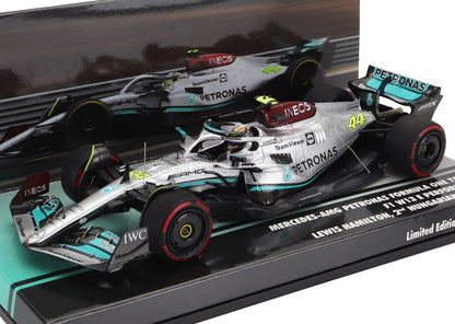 Modellino Mercedes-AMG Petronas F1 in edizione limitata dedicato al secondo posto di Lewis Hamilton nel GP d'Ungheria 2023, disponibile su Vroomi.