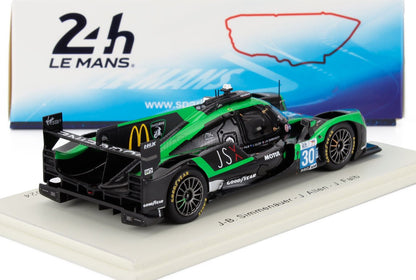 Modello di auto da corsa verde e nera della 24 Ore di Le Mans 30, adesivi dettagliati, in mostra con mappa del circuito su supporto, disponibile su Vroomi.