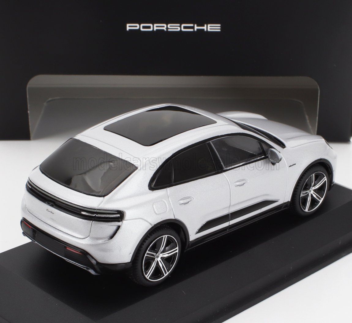 PORSCHE - MACAN TURBO (H2) 2024 - GRIGIO ICE - Vroomi