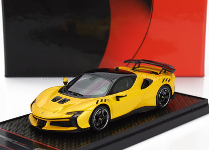 FERRARI - SF90 XX STRADALE 2024 - GIALLO TRISTRATO - GIALLO METALLIZZATO NERO