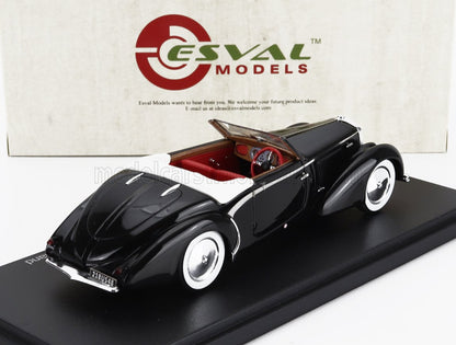 Esval Models di auto decappottabile vintage Esval Models con interni rossi su espositore disponibile su Vroomi.