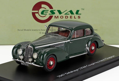 Modello Delahaye 135M Coupé del 1947 in verde scuro con ruote rosse di Esval Models, disponibile su Vroomi.