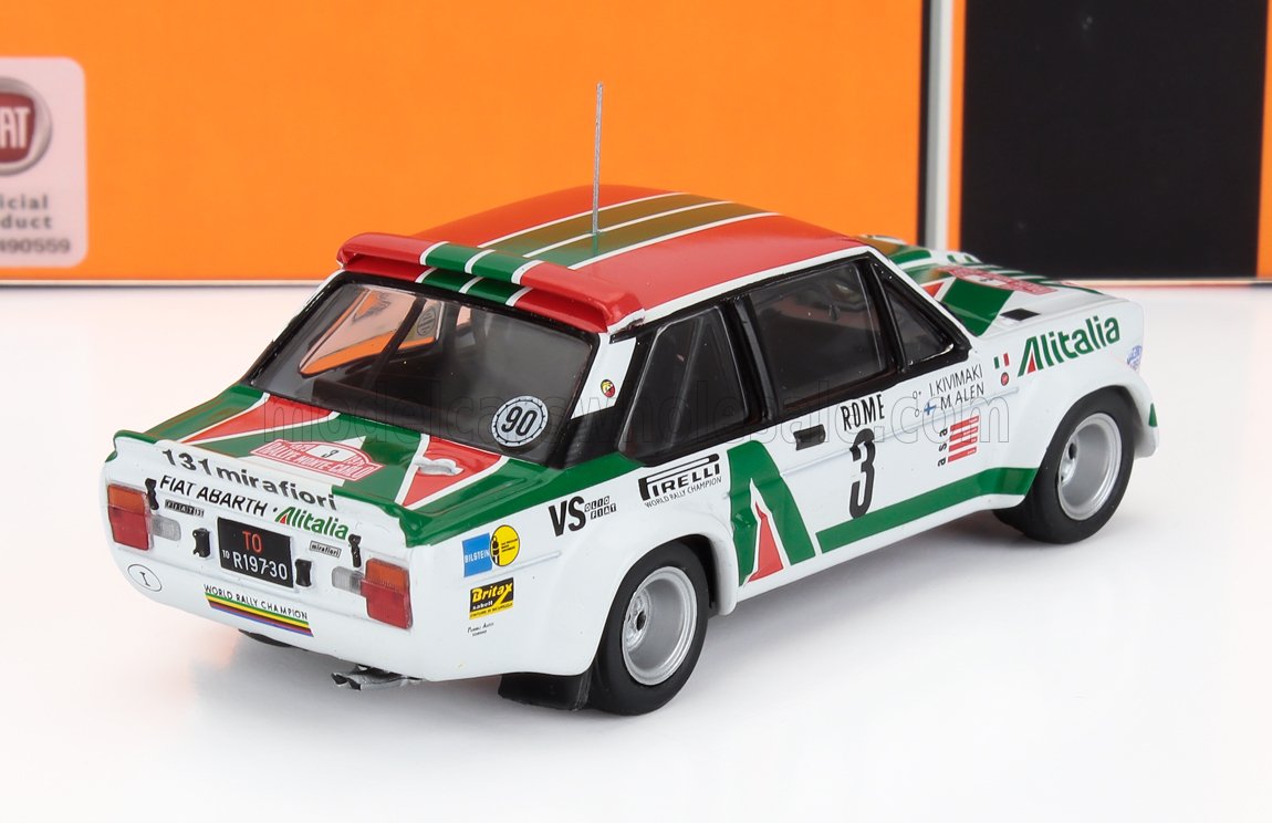 Modellino in scala di un'auto da rally Fiat Abarth bianca con livrea Alitalia, disponibile su Vroomi.