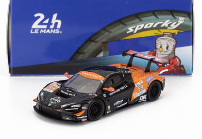 Modellino dell'auto da corsa McLaren 24h Le Mans nera e arancione con i loghi degli sponsor, presentato su Vroomi.