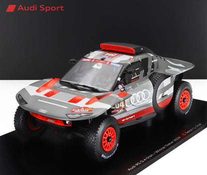 AUDI - RS Q E-TRON E2 TEAM AUDI SPORT N 204 VINCITORE DEL RALLY DAKAR 2024 CARLOS SAINZ - LUCAS CRUZ - GRIGIO ARGENTO NERO - Vroomi
