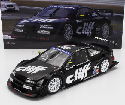 Modellino di auto da corsa Opel DTM nera con livrea Cliff, ruote bianche e adesivi degli sponsor, disponibile su Vroomi.