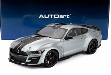 FORD USA - MUSTANG SHELBY GT500 COUPE 2023 - ICONIC SILVER - Vroomi