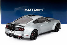 FORD USA - MUSTANG SHELBY GT500 COUPE 2023 - ICONIC SILVER - Vroomi