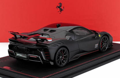 FERRARI - SF90 XX STRADALE N 16 AUTO PERSONALE DI CHARLES LECLERC 2024 - CON VETRINA - NERO OPACO ROSSO