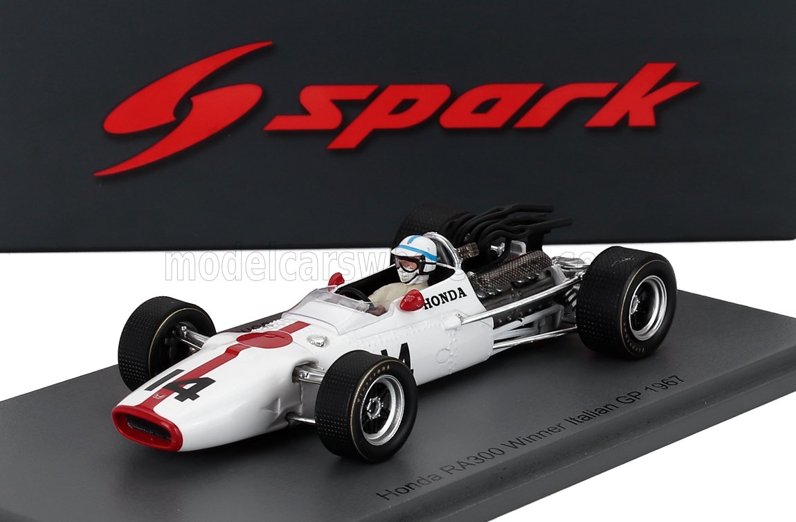 Modello in scala 1/43 della Honda RA300 vincitrice del Gran Premio d'Italia del 1967, fatto da Spark, che puoi trovare su Vroomi.