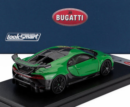 Modellino Bugatti Chiron Pur Sport verde e nero di LookSmart in esposizione, disponibile anche su Vroomi.