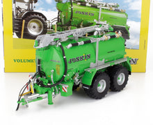 Modello dettagliato del camion cisterna Joskin Volumetra verde con tubi flessibili e ruote gemellate, disponibile su Vroomi.