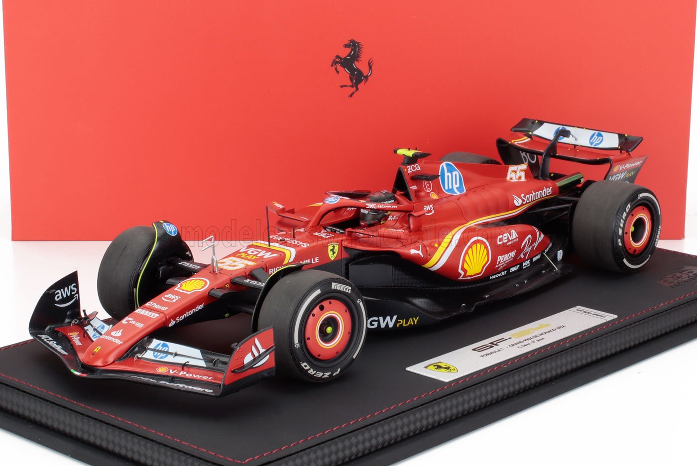 FERRARI | F1 SF-24 TEAM SCUDERIA FERRARI N 55 3° MONACO GP 2024 CARLOS SAINZ - CON VETRINA - CON MOSTRA