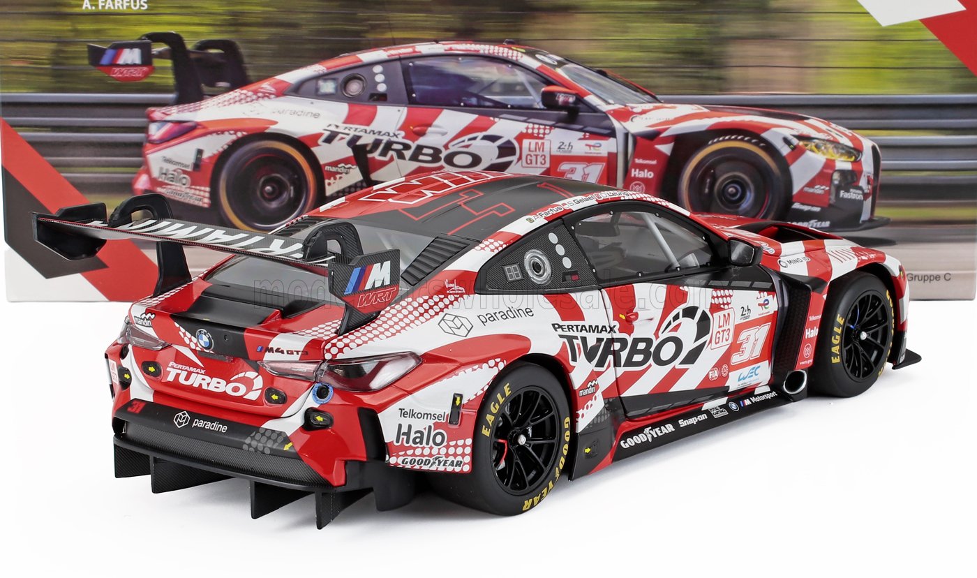 Modello di auto da corsa BMW M4 GT3 rossa e bianca con livrea Turbo, adesivi dettagliati e spoiler largo, disponibile su Vroomi.