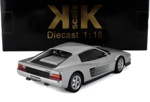 Modellino in scala 1:18 della Ferrari Testarossa in metallo pressofuso, disponibile su Vroomi.