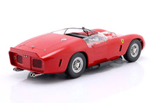 Modellino in scala di una Ferrari rossa da corsa classica, replica pressofusa, oggetto da collezione disponibile su Vroomi.