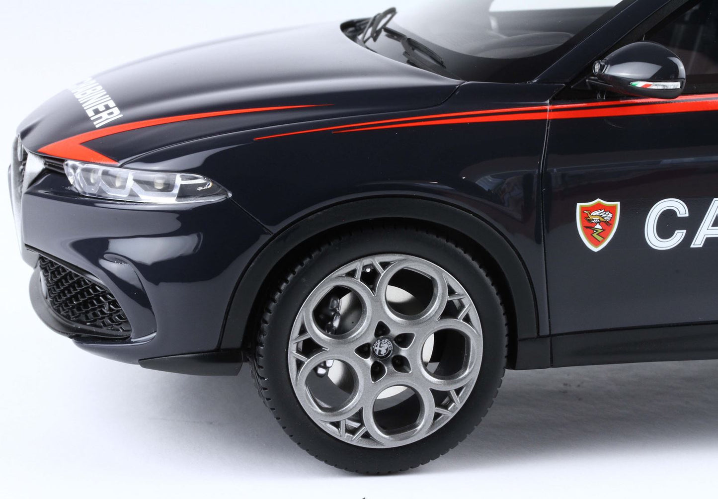 ALFA ROMEO TONALE CARABINIERI - Vroomi