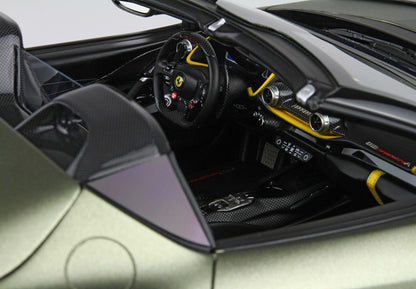 FERRARI 812 COMPETIZIONE IN SCALA 1/12 VERDE MANZONI OPACO - Vroomi