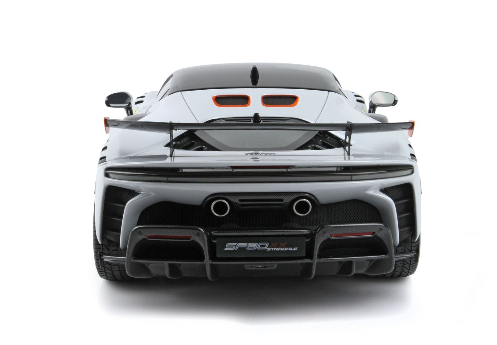 FERRARI SF90XX STRADALE COLORE UFFICIALE FERRARI BIANCO ARTICO - Vroomi