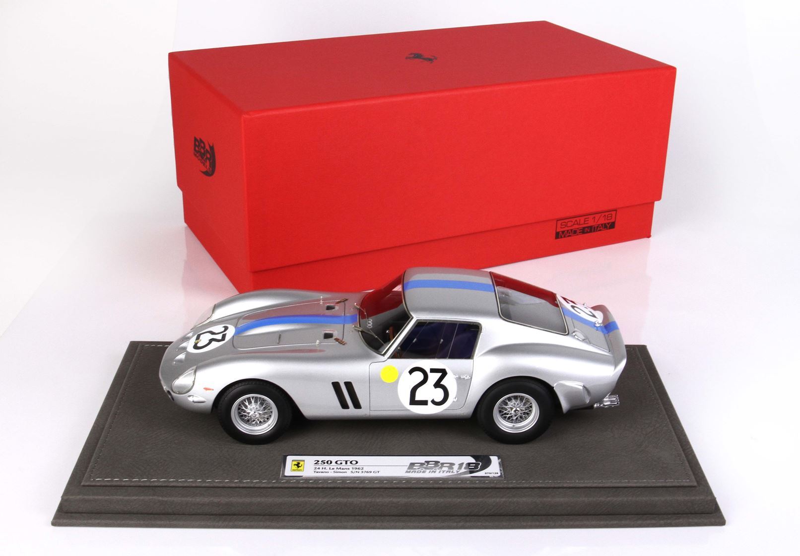 1/18 scale silver Ferrari 250 GTO model with racing number 23, displayed on base with red box, available on Vroomi
