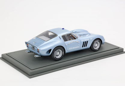 Modellino vintage Ferrari 250 GTO azzurro su base espositiva, con etichetta Victoria High, disponibile su Vroomi.