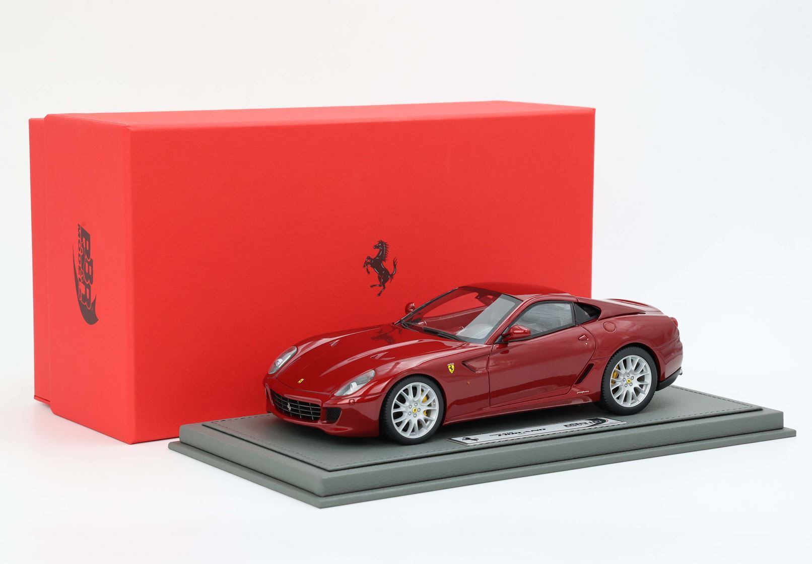 FERRARI 599 GTB FIORANO 2006 CAMBIO AUTOMATICO - FATTO IN ITALIA ROSSO FIORANO - Vroomi