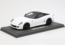FERRARI 599 GTB FIORANO 2006 CAMBIO AUTOMATICO - FATTO IN ITALIA BIANCO OPACO - Vroomi
