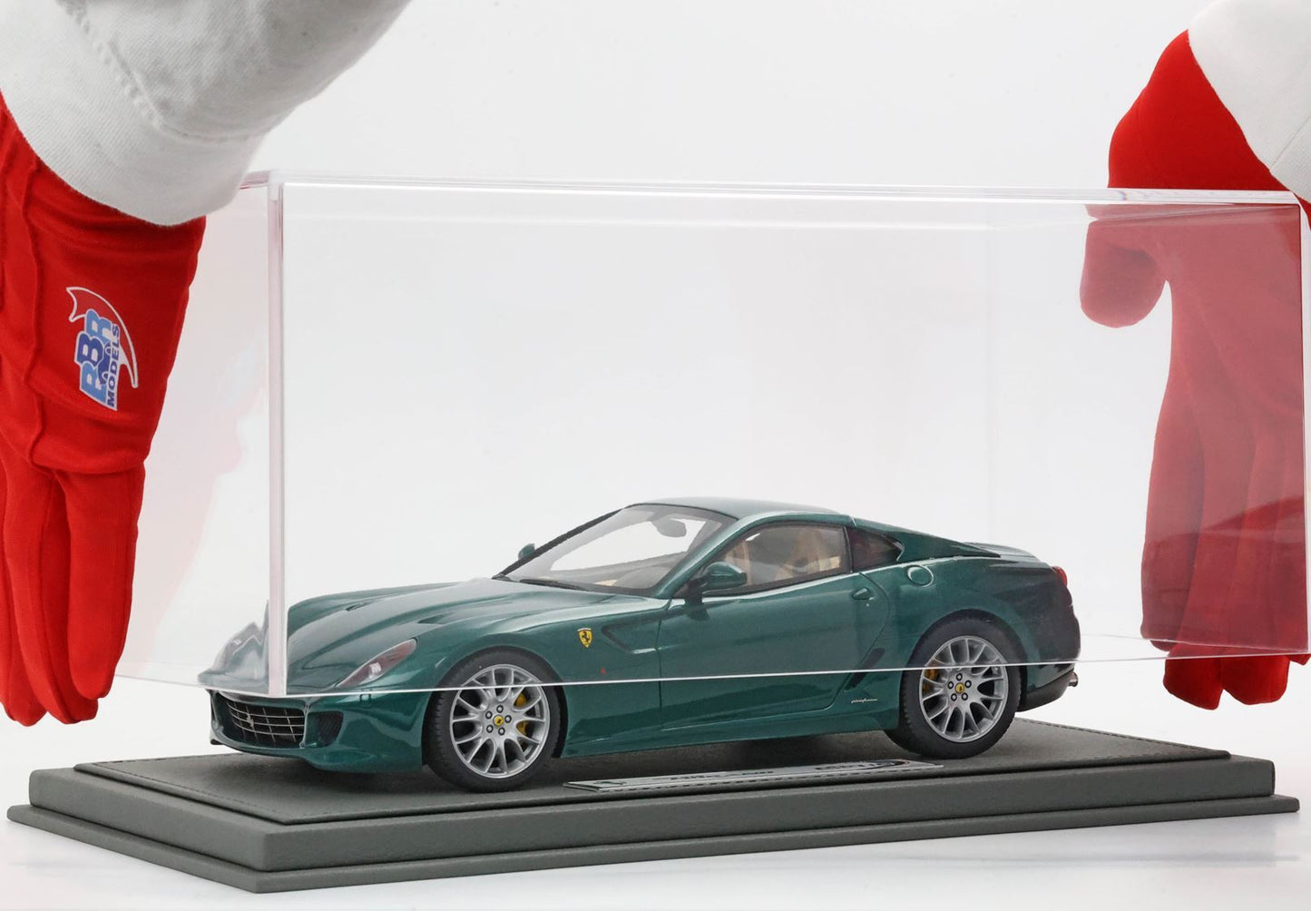 FERRARI 599 GTB FIORANO 2006 SU MISURA - FATTA IN ITALIA UNICO ESEMPLARE VERDE PINO - INTERNI CREMA E VERDE - Vroomi