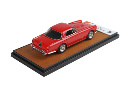 Modellino di Ferrari 250 GT Pininfarina Coupé rossa su base marrone, disponibile su Vroomi.
