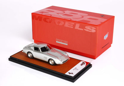 Modellino Ferrari 275 GTB in argento in scala 1:43 esposto con BBR Models rossa BBR Models , disponibile su Vroomi.