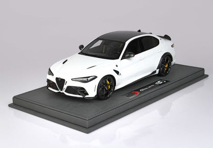 ALFA ROMEO GIULIA GTA BIANCO TROFEO FRENI ROSSI CINTURE DI SICUREZZA NERE - Vroomi