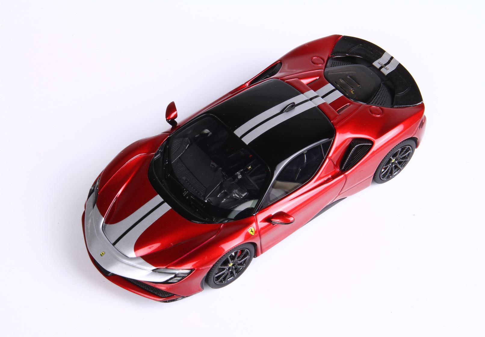 FERRARI SF90 STRADALE PACCHETTO FIORANO ROSSO FUOCO - Vroomi