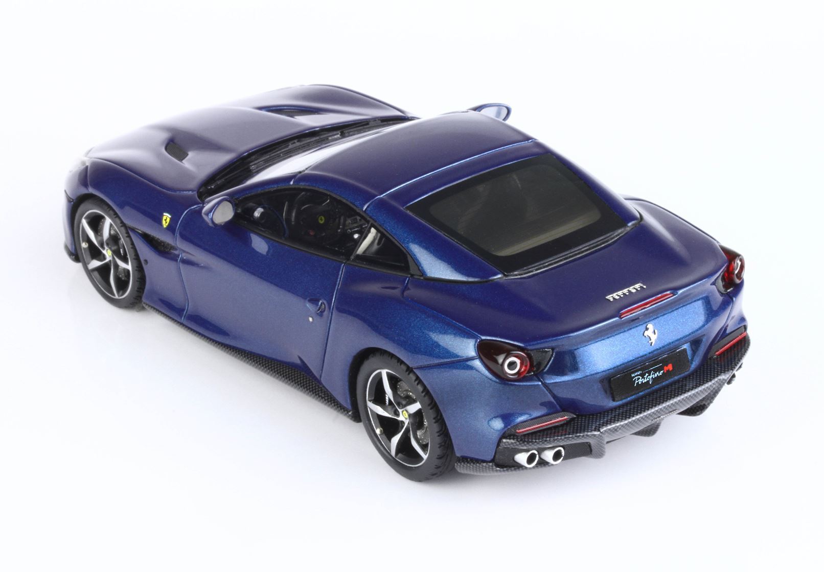 FERRARI PORTOFINO M SPIDER TETTO CHIUSO BLU ABU DHABI - Vroomi