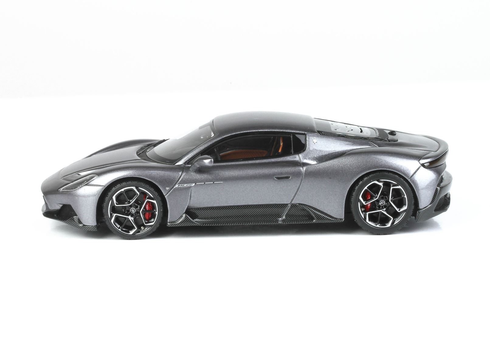 MASERATI MC20 2020 GRIGIO MISTERO - Vroomi