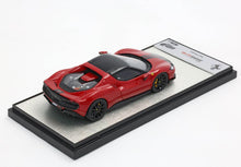 FERRARI 296 ASSETTO FIORANO ROSSO F1 E STRISCIA NERA E CAPPELLINO - Vroomi