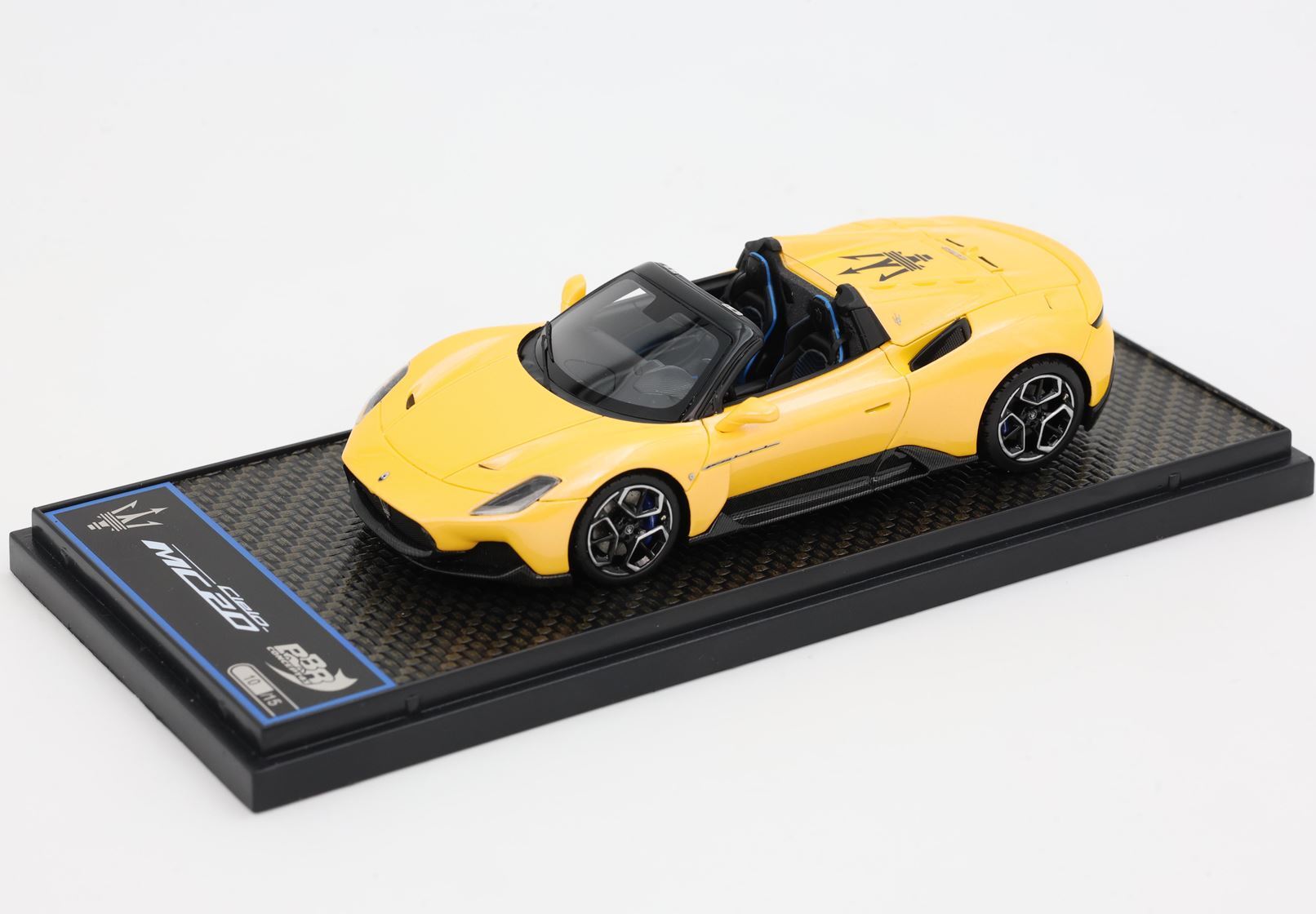 MASERATI MC20 CIELO 2022 NUOVA VERSIONE GIALLO GENIO - CERCHI BIRDCAGE - Vroomi