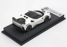 FERRARI SF90 XX STRADALE BIANCO FUJI OPACO E TETTO NERO - Vroomi